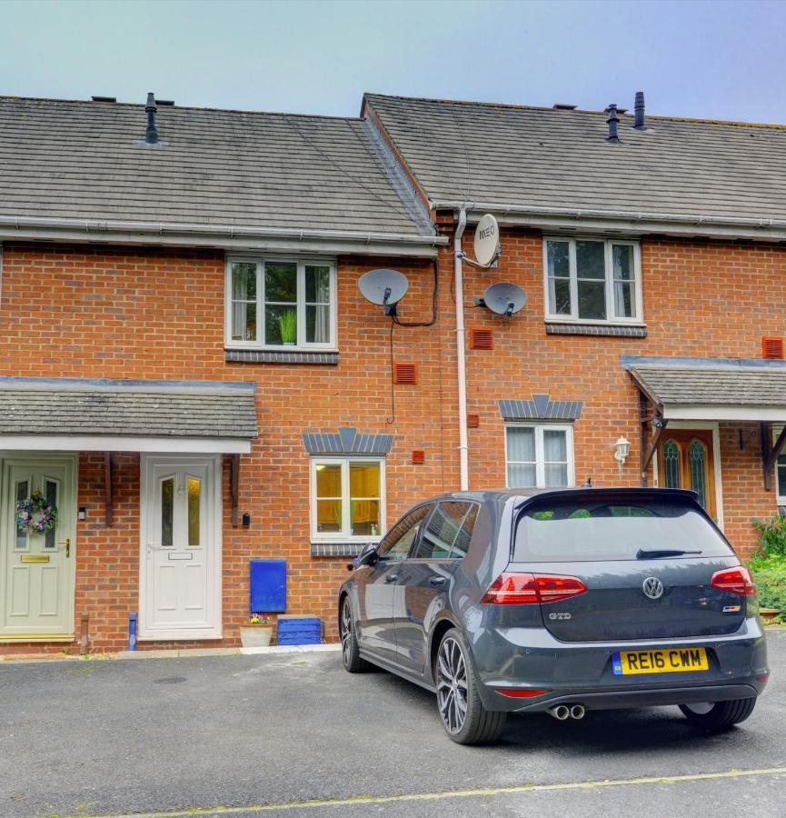 Modern 2 Bed House Sleeps 6 Southam Town Centre - Inspire Homes Ltd Εξωτερικό φωτογραφία
